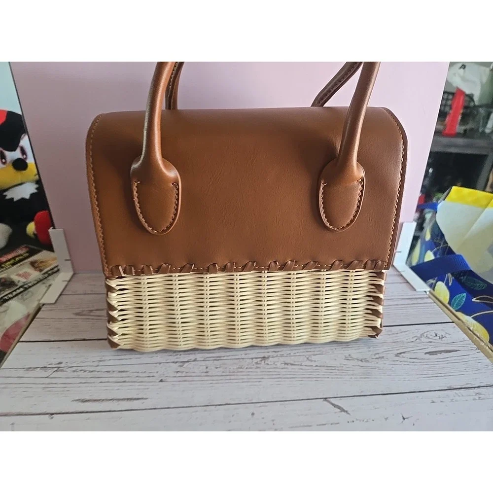 Crossbody BAG ‎ BROWN WOVEN URBAN EXPRESSION NEW
